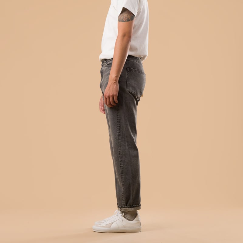 F153 5P Tapered Black Used Wash Selvedge Denim