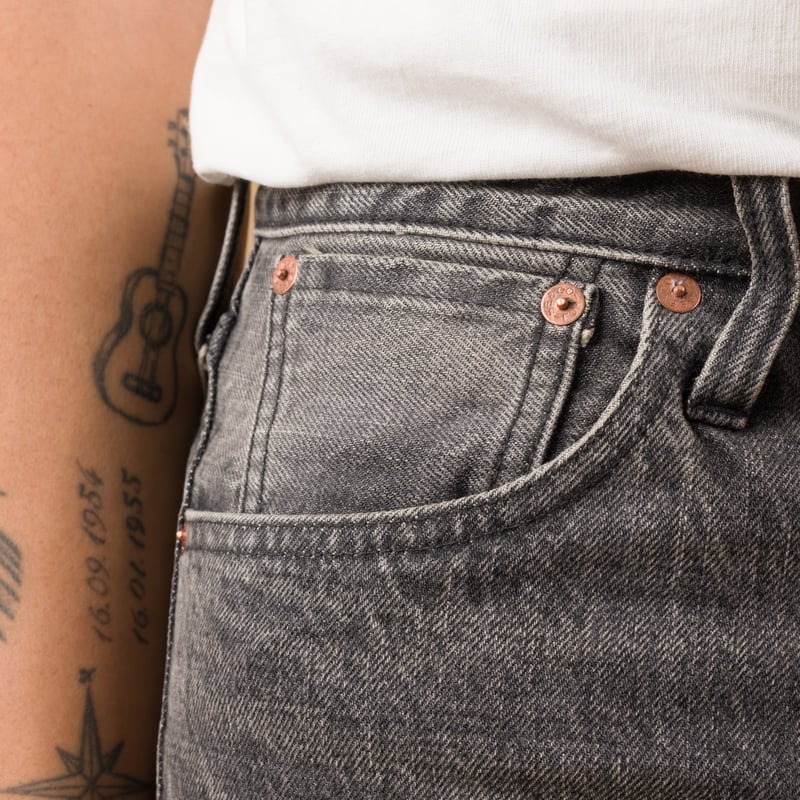 F153 5P Tapered Black Used Wash Selvedge Denim