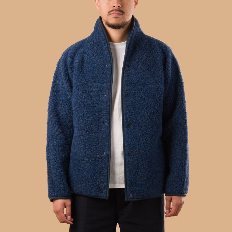 image-portée-de-face-Colbreaker-x-Flâneurs-ultramarine fleece-wool-pile