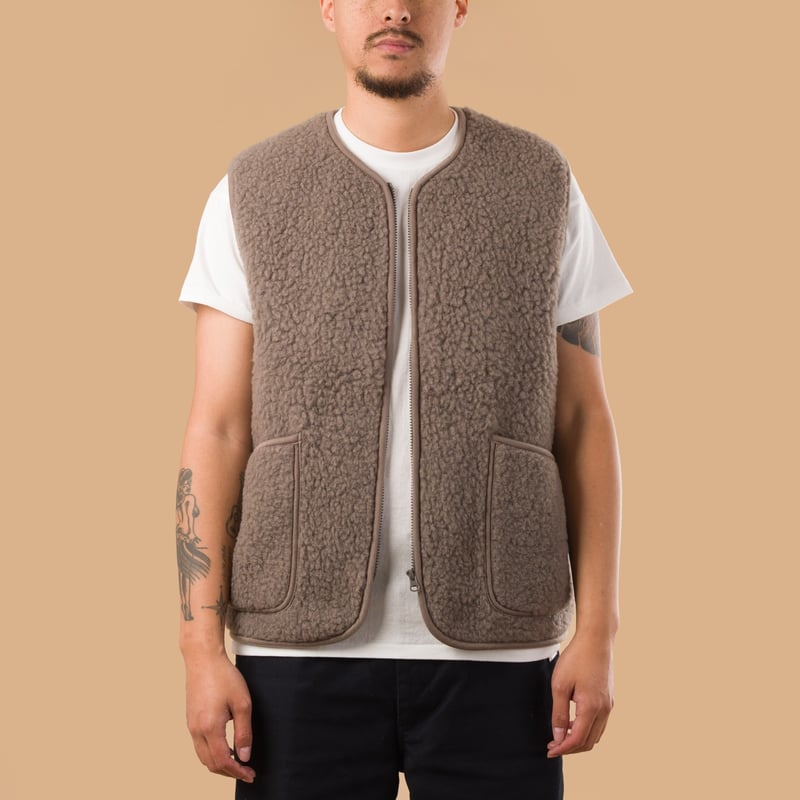 image flâneurs-COLDBREAKER-veste-en-laine-sans-manche-Pepitko-Vest-mouse de face (1)