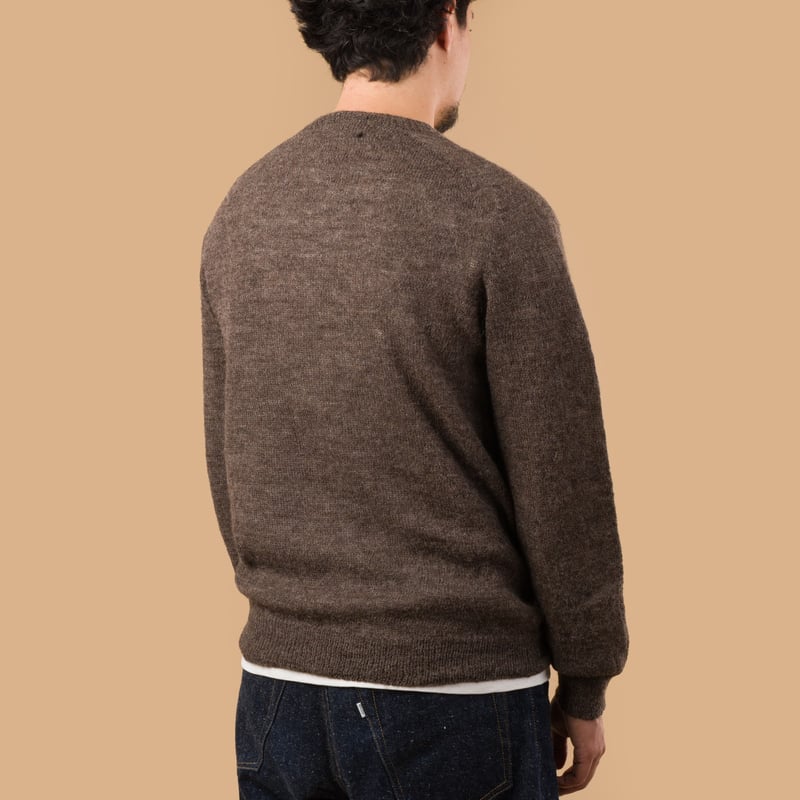 image flâneurs pull HARLEY OF SCOTLAND 1 Ply Voe True Shetland Crew Neck Grey de dos