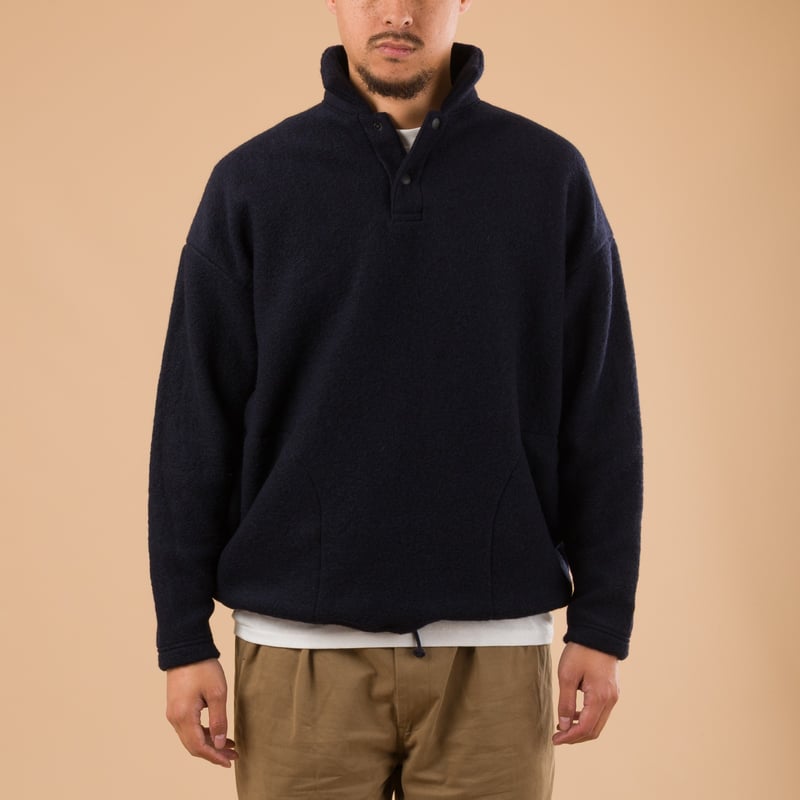 image flâneurs pull col polo Jackman Wool Himo Polo Navy de face (2)