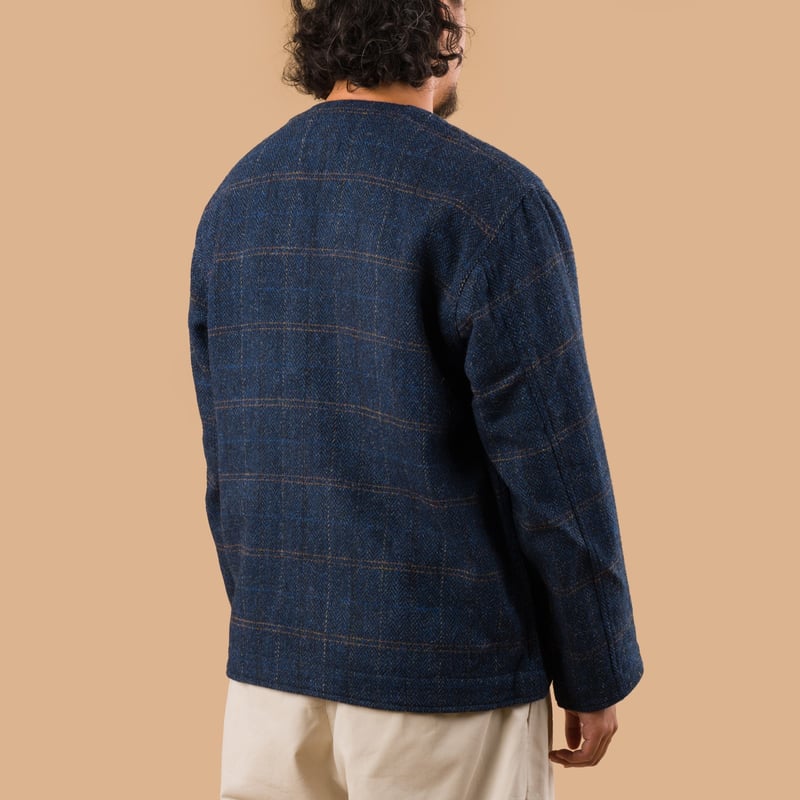 image de dos UNIVERSAL WORKS x FLÂNEURS Harris Tweed Plaid Cabin Jacket Navy