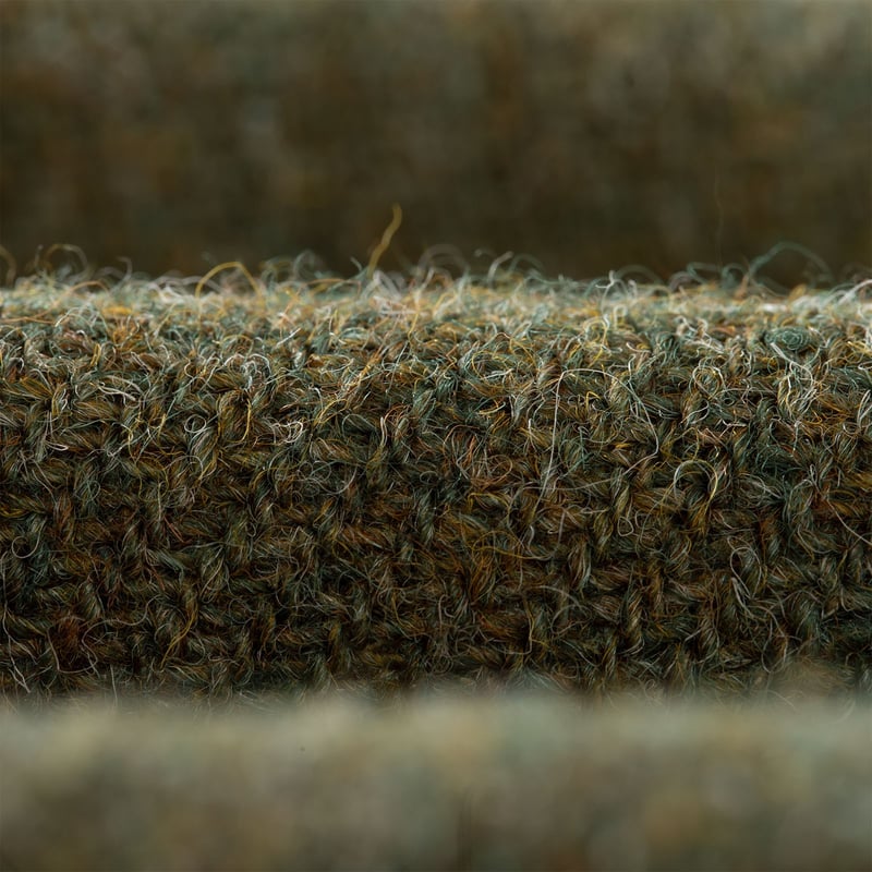 UNIVERSAL WORKS x FLÂNEURS Harris Tweed Plaid Cabin Jacket Green closeup