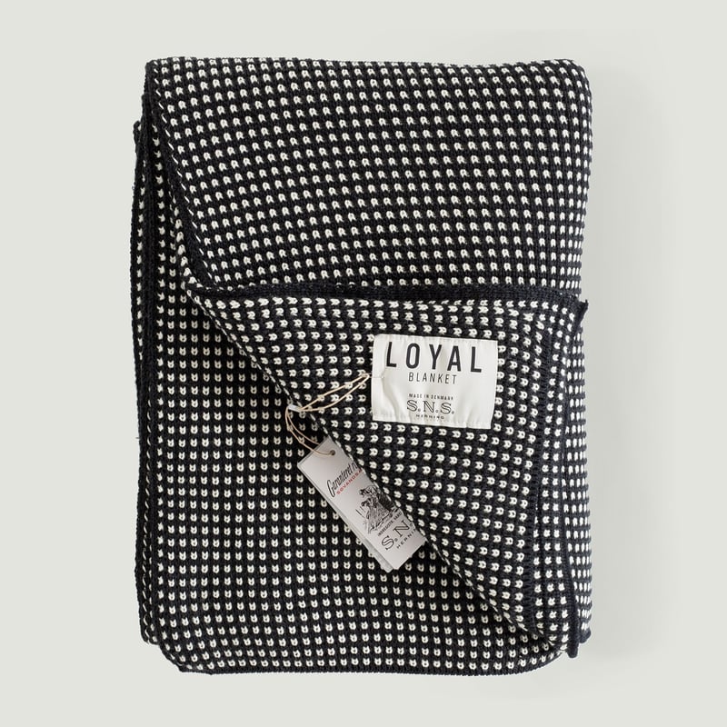 Vignettes flâneurs SNS HERNING Loyal Blanket Faded Black 1