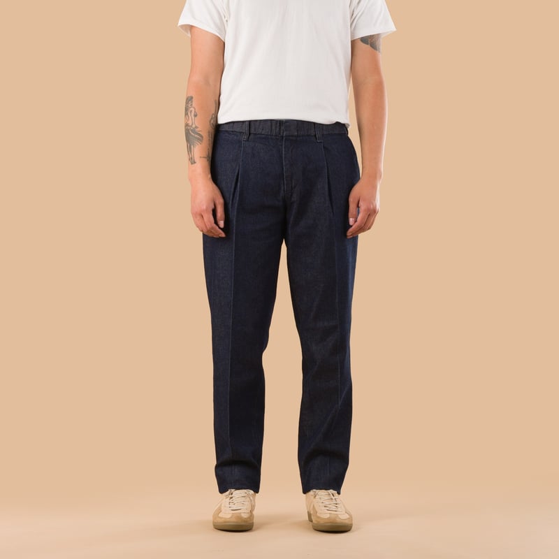 pantalon denim raw ajusté Sugar & Co image flâneurs porté de face