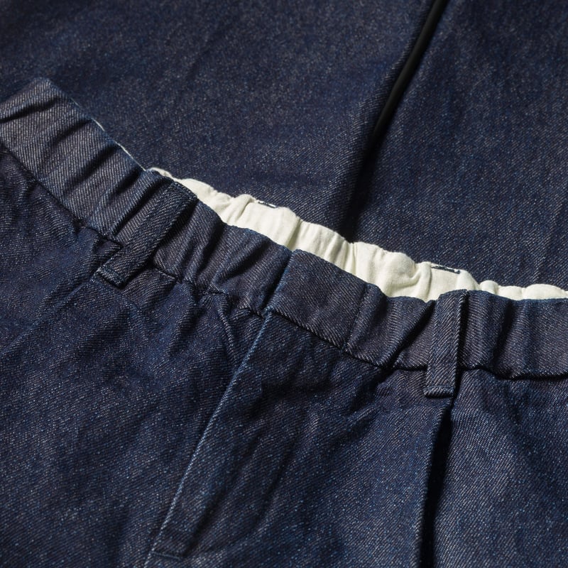 Image-Flâneurs_pantalon denim raw ajusté Sugar & Co_detail-1