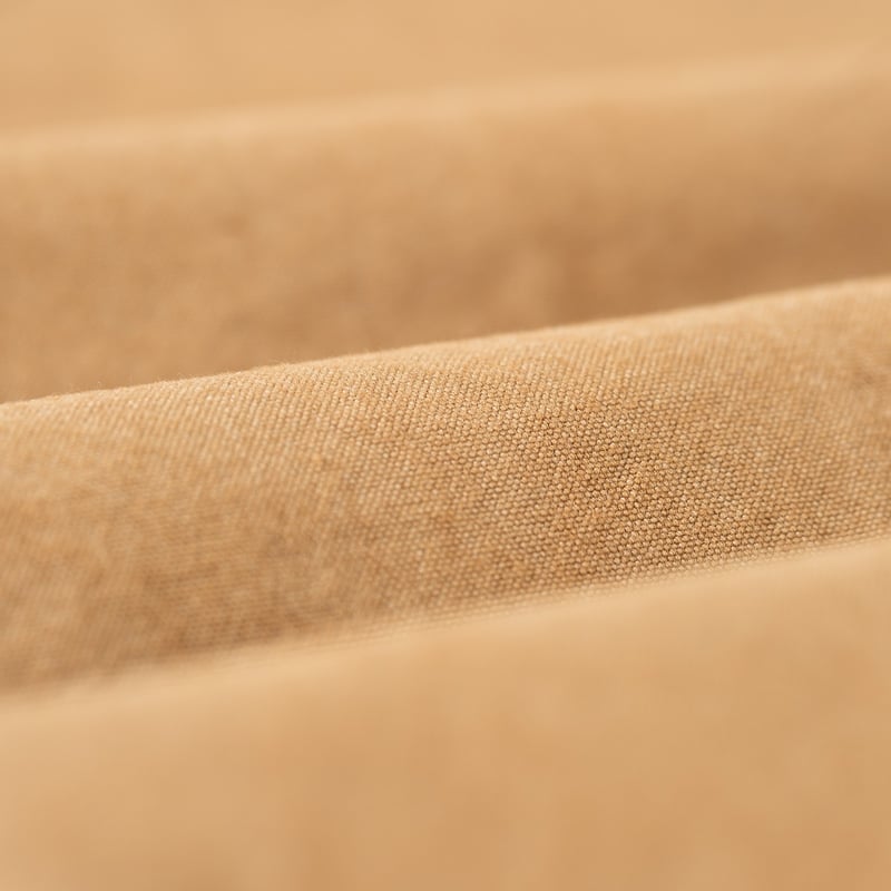 detail fabric flaneurs BEAMS PLUS x FLANEURS collaboration pantalon chino 2 Pleats Trousers Canvas Washer Camel 3