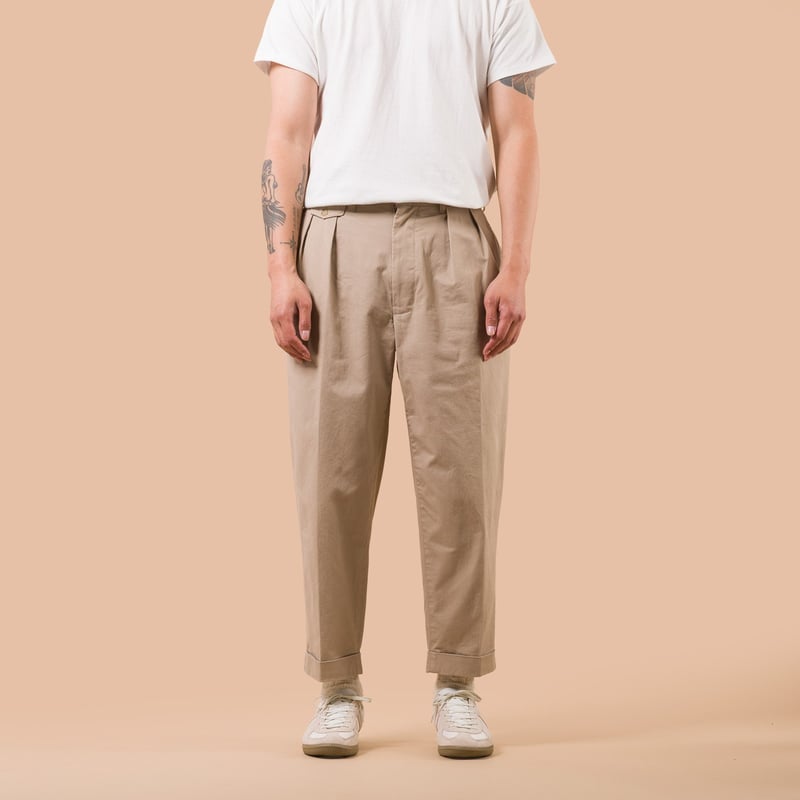 Pantalon-à-pinces-BEAMS PLUS-2 Pleats Twill Trousers-couleur-Khaki-de-face
