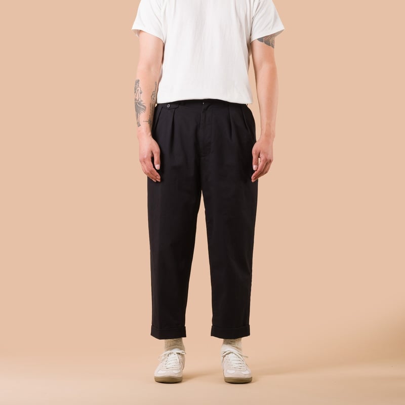 Pantalon à pinces Beams-plus-2 Pleats Twill Trousers couleur-Black-de-face