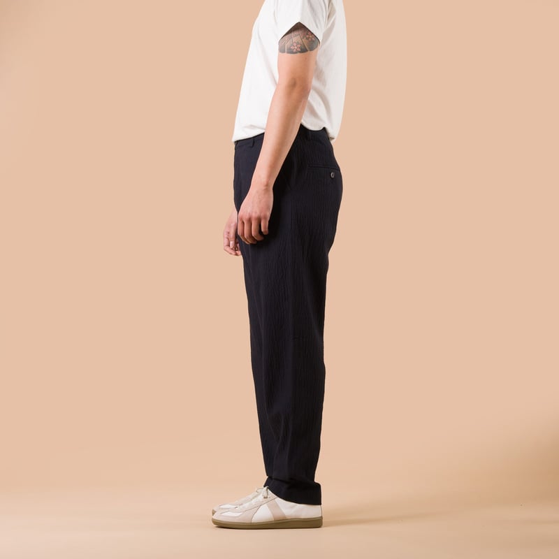 Image flâneurs Universal Works Military Chino Ospina Cotton Dark Navy side