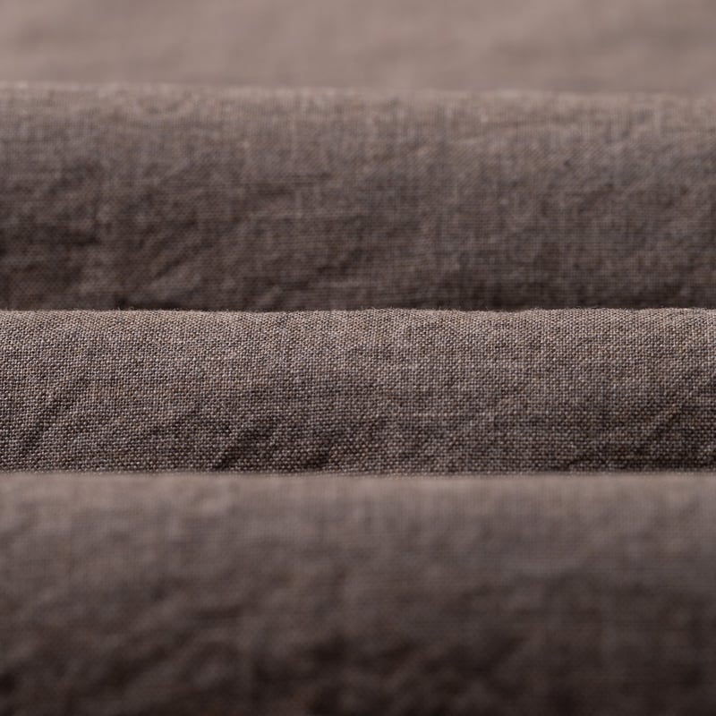 Image-Flâneurs_UNIVERSAL WORKS / Fine Organic Cotton Sal Road Shirt Borwn détail