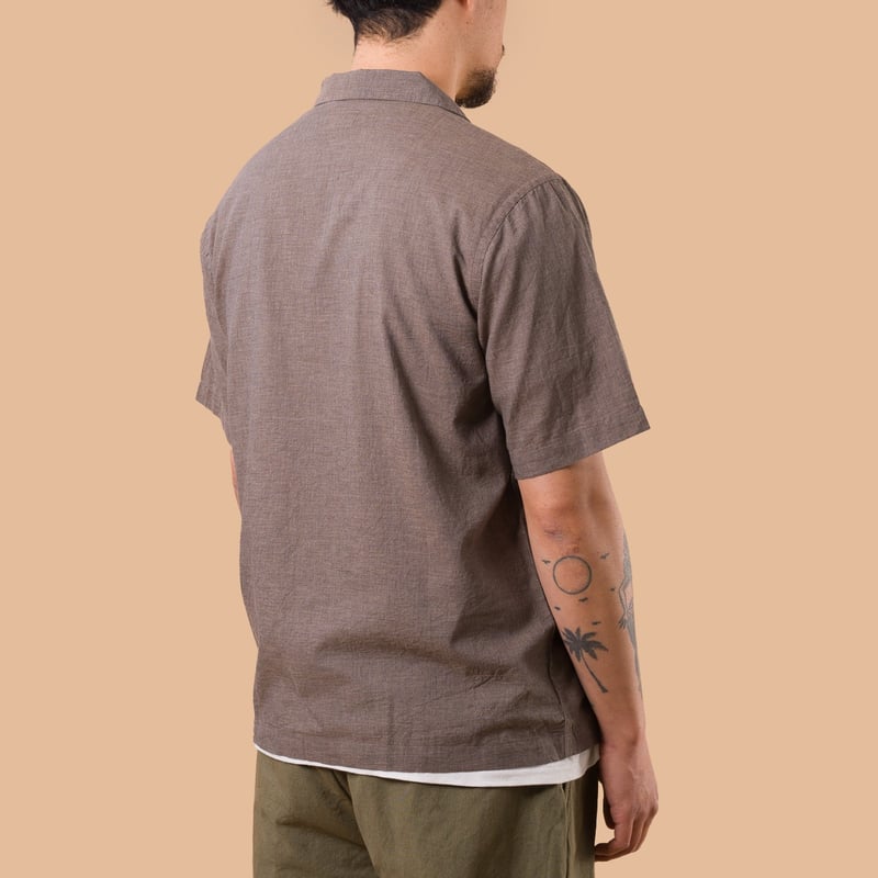 Image-Flâneurs_Image-Flâneurs_UNIVERSAL WORKS / Fine Organic Cotton Sal Road Shirt Brown_ de dos