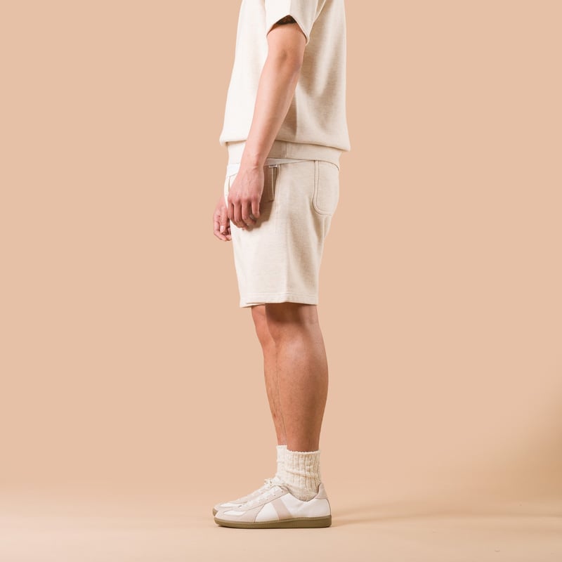 Image-Flâneurs_BEAMS PLUS / Sweat Short Oatmeal_de profil