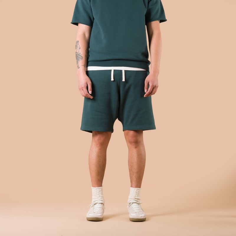 Image-Flâneurs_BEAMS PLUS / Sweat Short Dark Green_de face