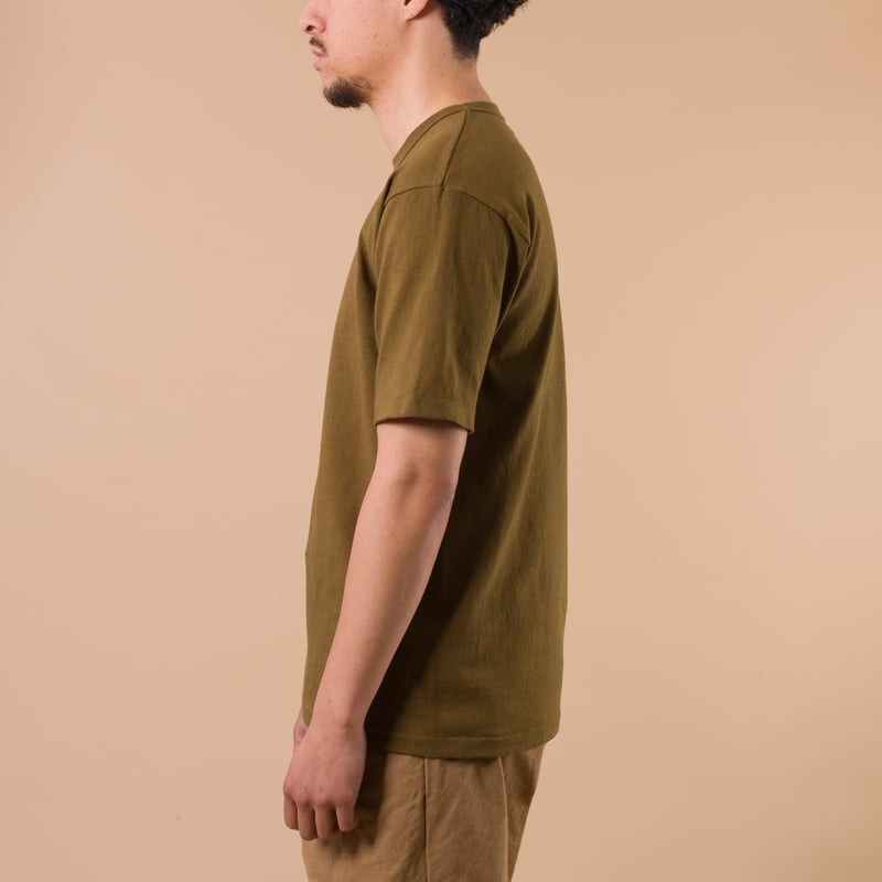 image porté flaneurs DUBBLE WORKS Heavyweight Short Sleeve Tee Khaki profil