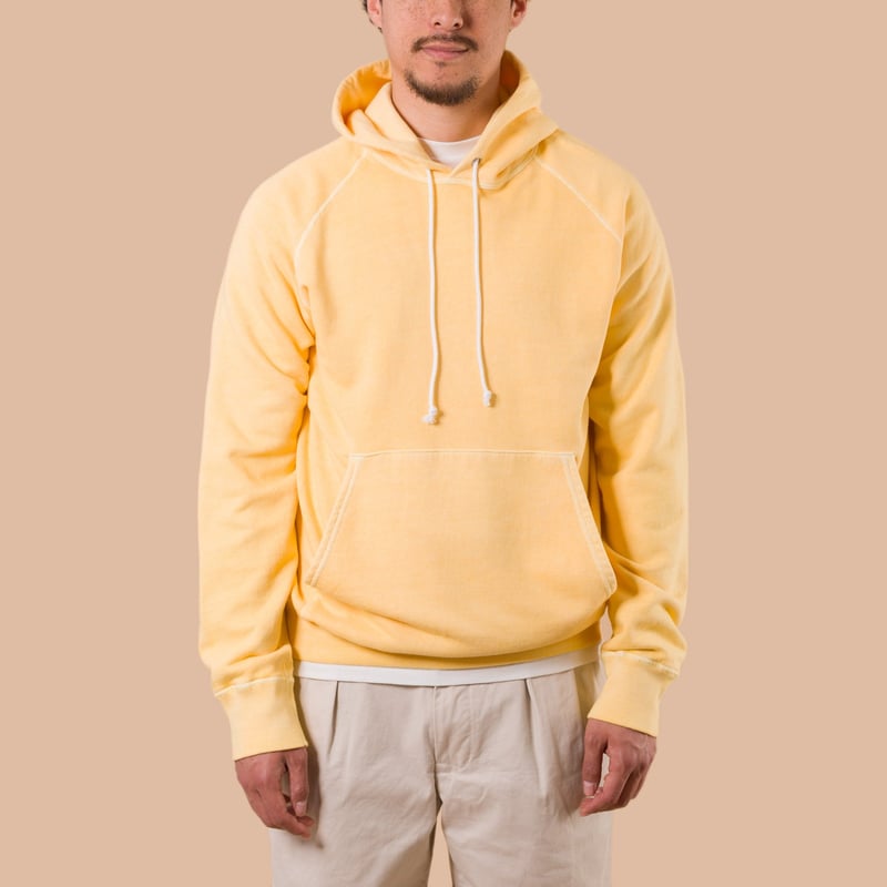 image porté de face GOOD ON  Raglan Pullover Hood Sweat P-Straw (2)