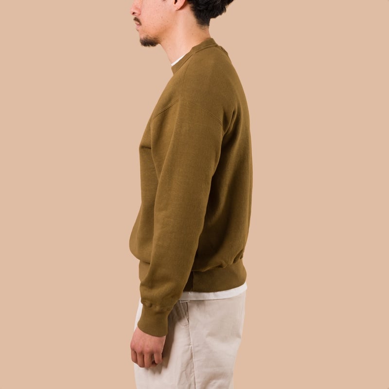 image porté profil de face Dubble Works loopwheel sweatshirt khaki (3)