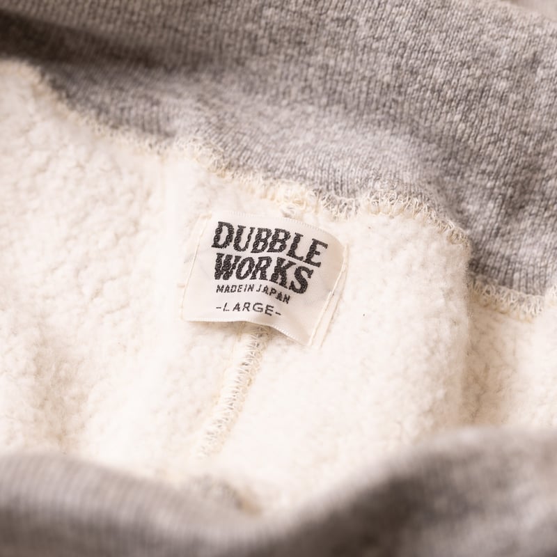 Image-Flâneurs_DUBBLE WORKS / Loopwheel Sweat Pants Heather Grey détail tag