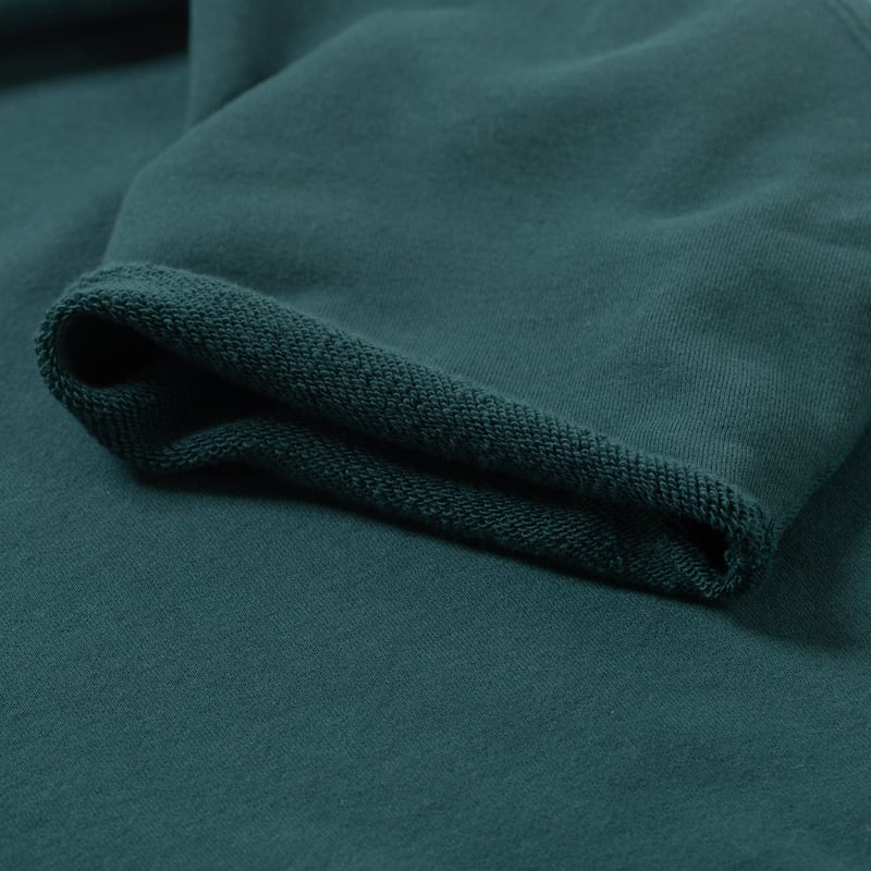 détail manche  flaneurs  BEAMS PLUS crewneck sweatshirt drk green (1)