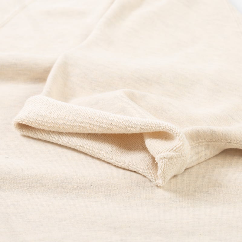 détail manche  flaneurs  BEAMS PLUS crewneck sweatshirt oatmeal (1)