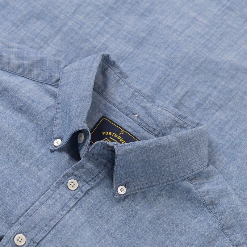 Image-Flâneurs PORTUGUESE FLANNEL / Chambray Shirt détail col