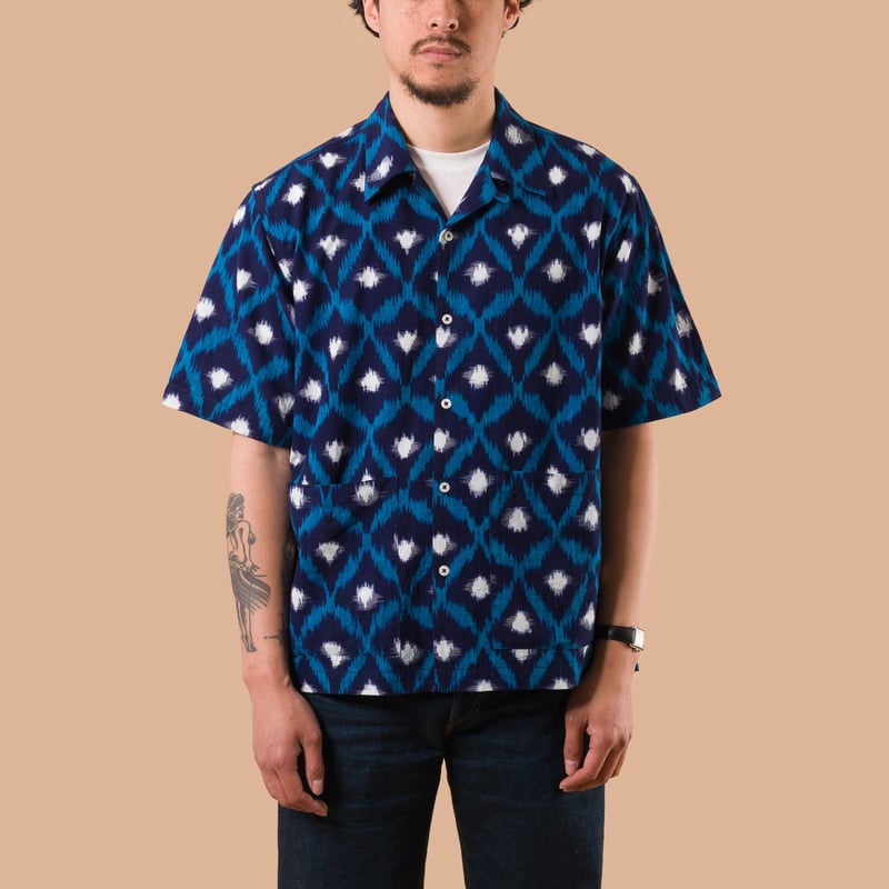 image flâneurs UNIVERSAL WORKS / Deck Shirt Diamond Ikat Indigo de face