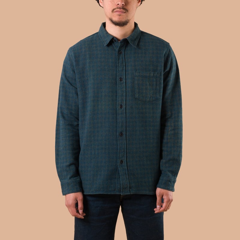 image flâneurs PURE BLUE JAPAN / Cotton Tweed Check Indigo Over Dye Shirt de face