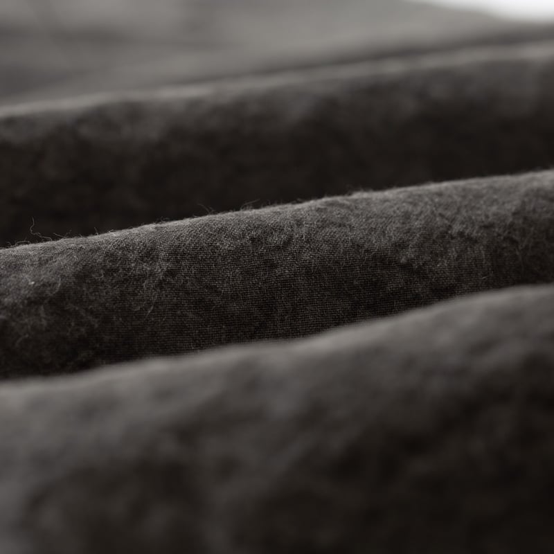 détail flaneurs pantalon SEUVAS Washi Relaxed Pants Dark Charcoal