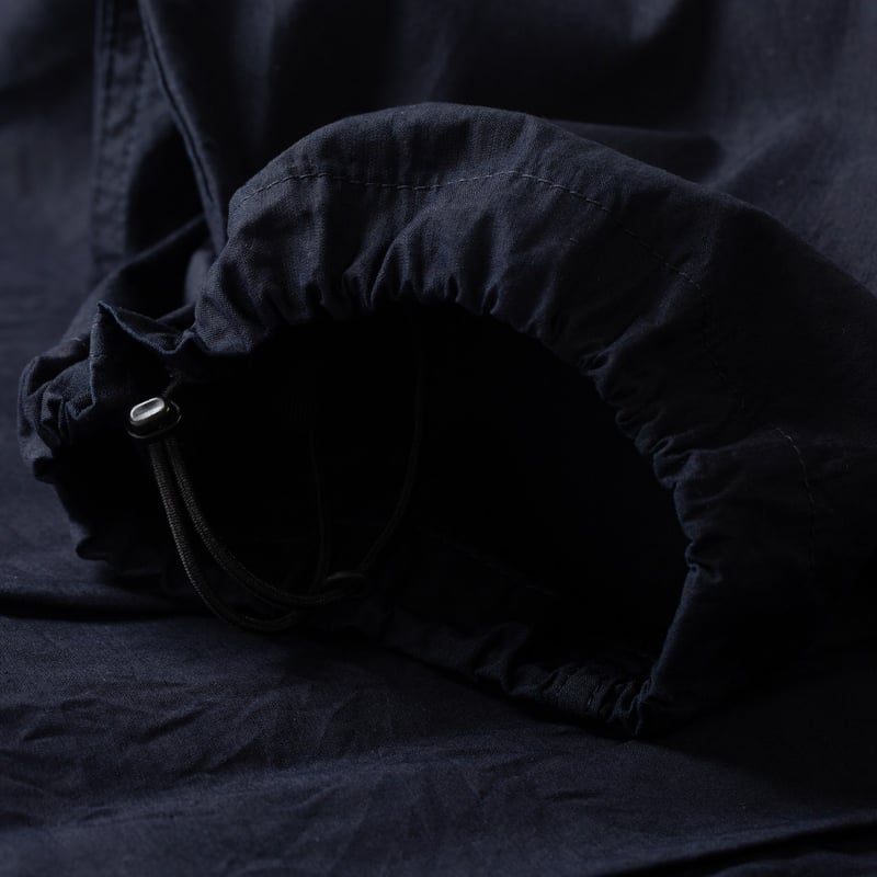 déail serrage flâneurs pantalon FOB Factory F0545 Nylon Tuck Pants Indigo (5)