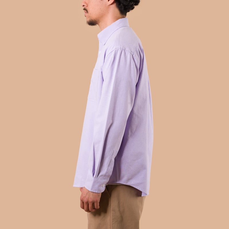 Image flâneurs porté de face chemise FRIZMWORKS OG Oxford Oversized Shirt Purple de profil