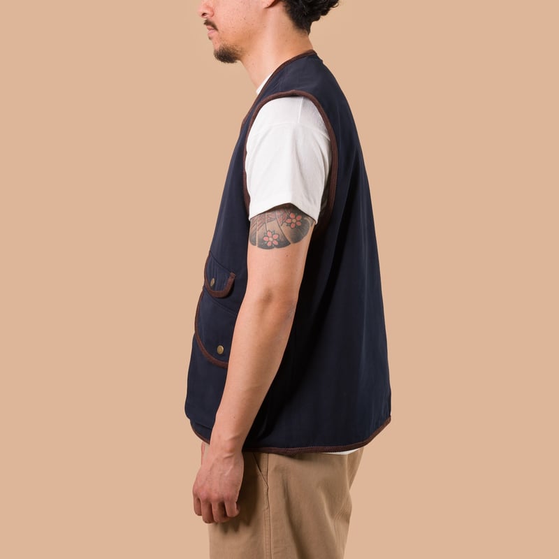 image flâneurs FRIZMWORKS / Heritage Hunting Vest Navy de profil
