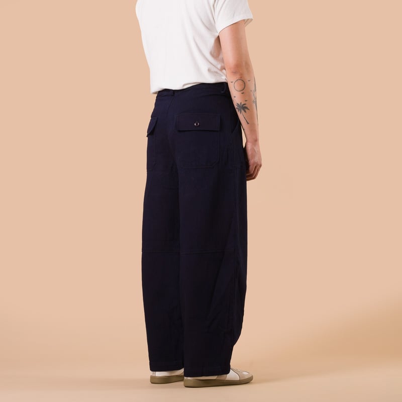 image flâneurs FRIZMWORKS / Sashiko Denim Balloon Pants Indigo de dos