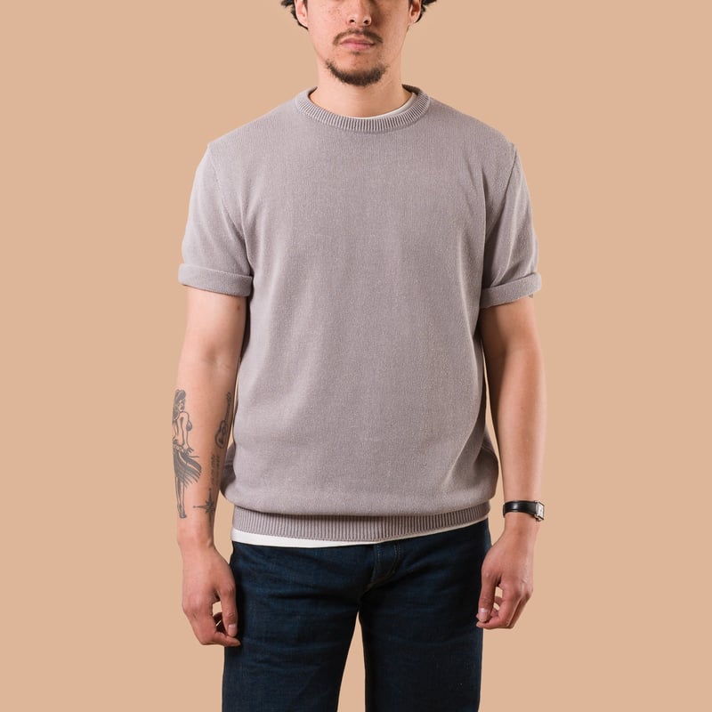 image flâneurs MOONCASTLE / Paper Silk Crewneck Light Gray de face