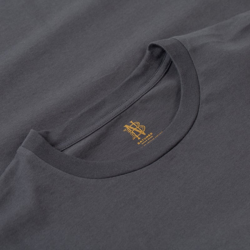 co flaneurs BATONER Light Meriyasu T-Shirt charcoal (2)