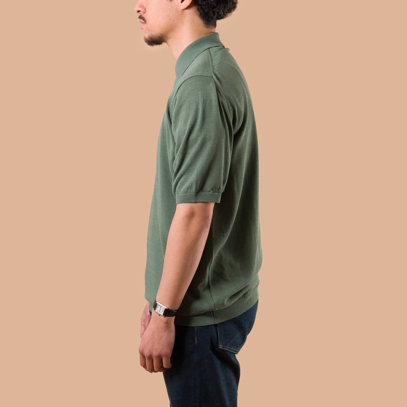 image flâneurs MOONCASTLE / Ice Cotton Poloneck Olive profil