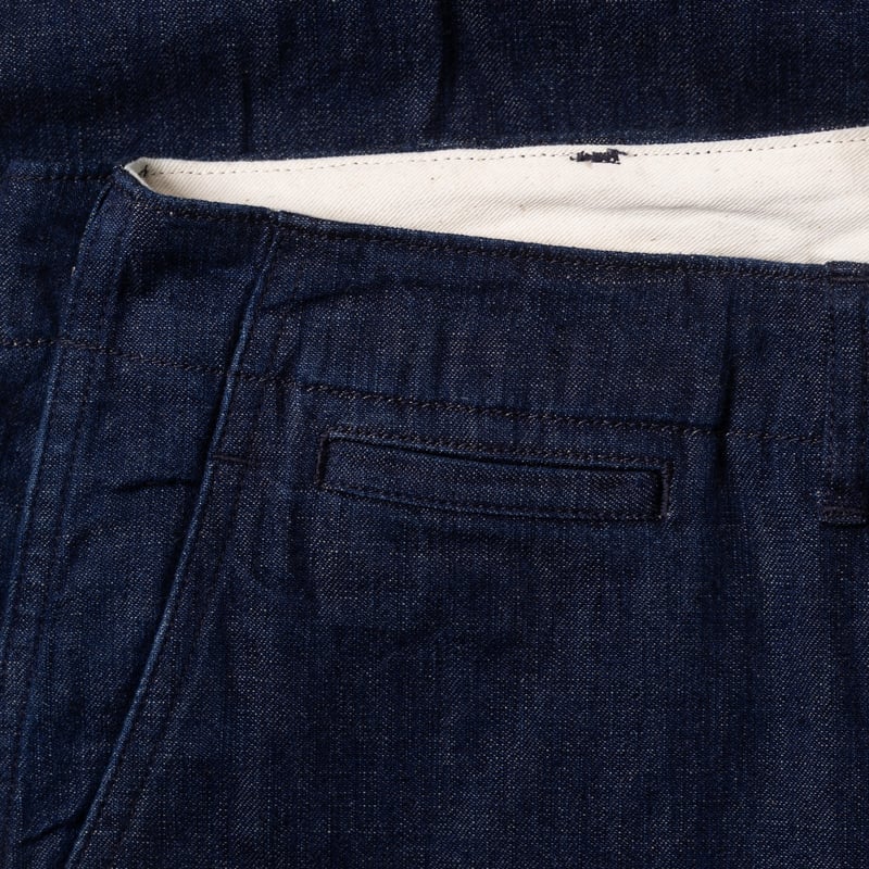Image-Flâneurs_BEAMS PLUS / MIL Trousers Denim 8oz Indigo détail coin pocket