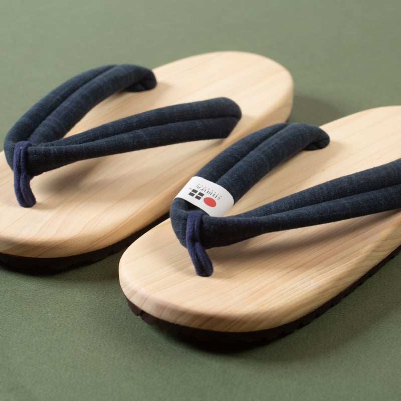 flaneurs BEAMS JAPAN Wooden Geta Sandal Navy
