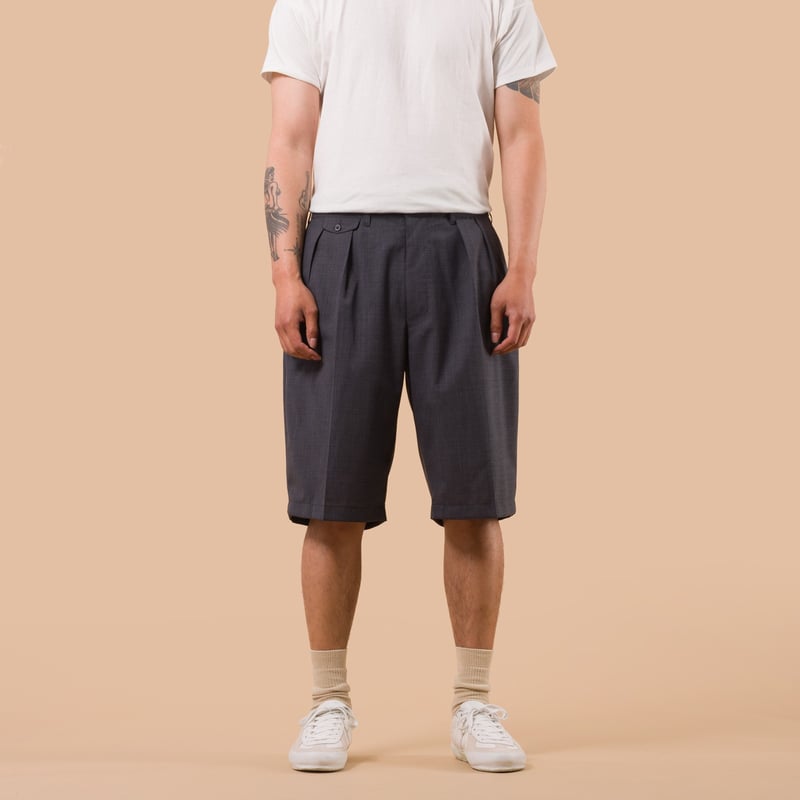 image portée de face flaneurs short Beams  2 Pleats Shorts Wool Tropical Charcoal