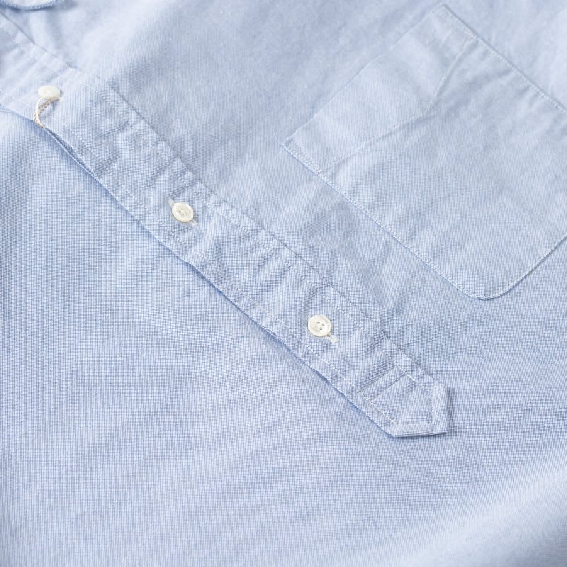 détail flaneurs BEAMS PLUS chemisette B.D. Pullover Short Sleeve Oxford Sax (1)