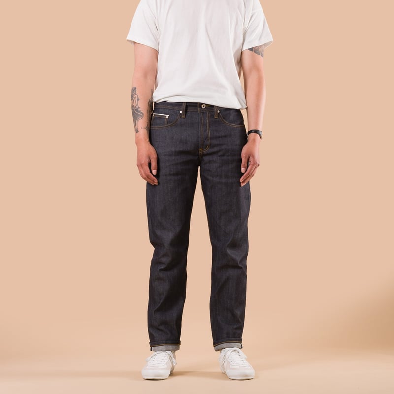flâneurs NAKED & FAMOUS WeirdGuy Left Hand Twill Selvedge porté de face
