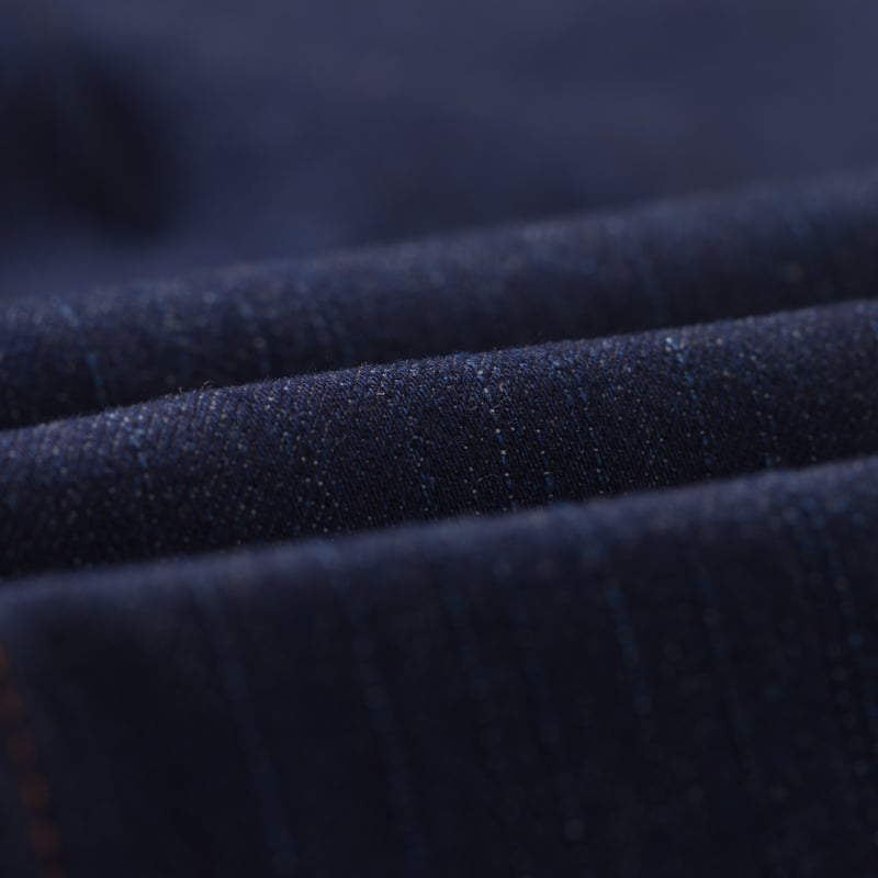 image flâneurs NAKED & FAMOUS / Pleated Trouser Vertical Slub Denim Selvedge détail matière