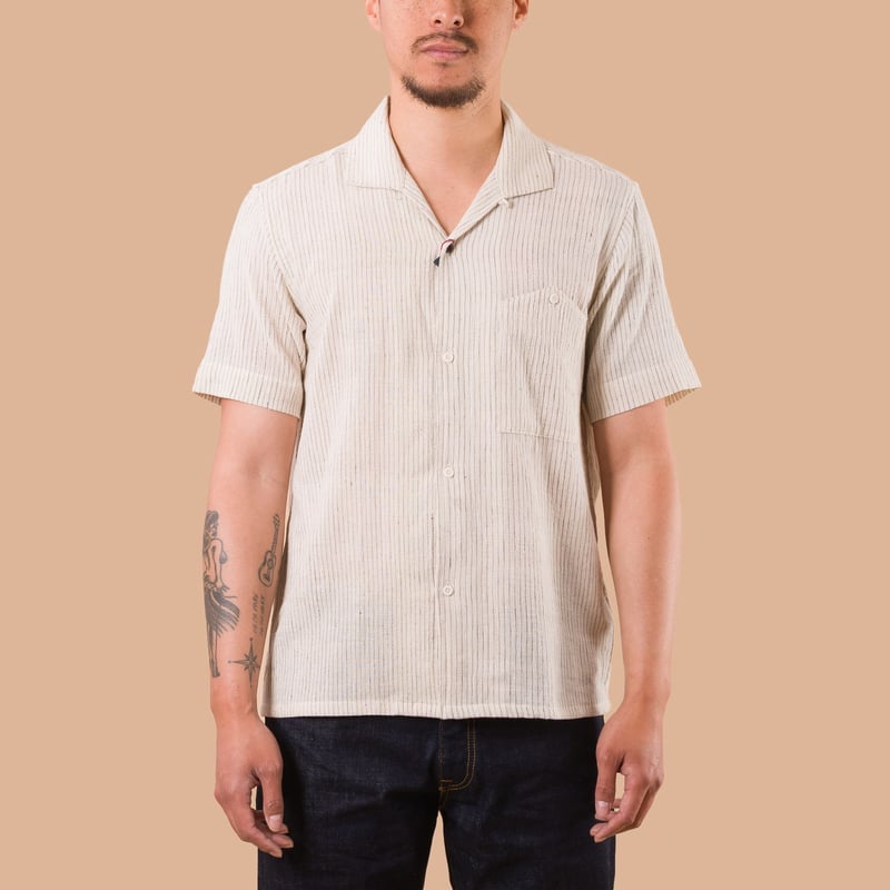 Image-Flâneurs_ Kardo x Flaneurs Shirt EMB21 Natural Stripe_de-face