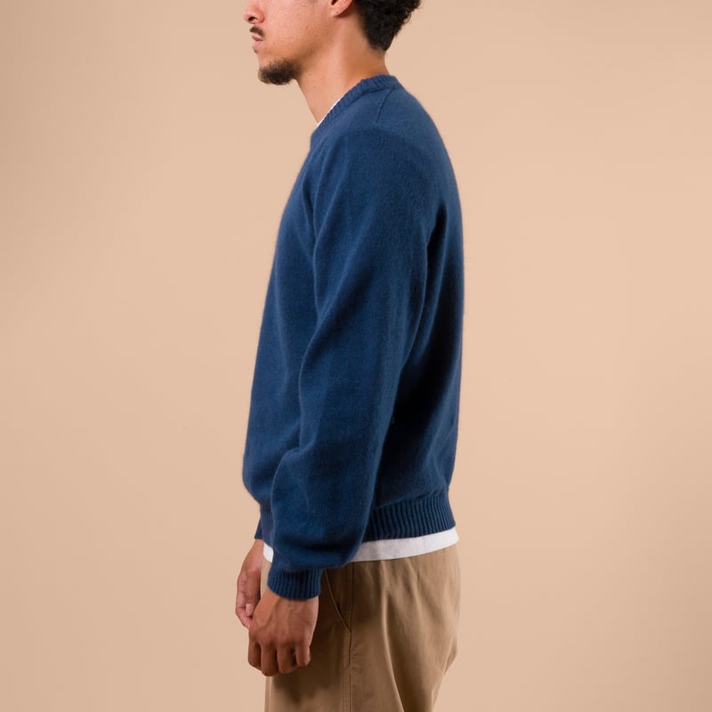 NITTO KNITWEAR X FLANEURS Pull Bedros Geelongora tyne de profil