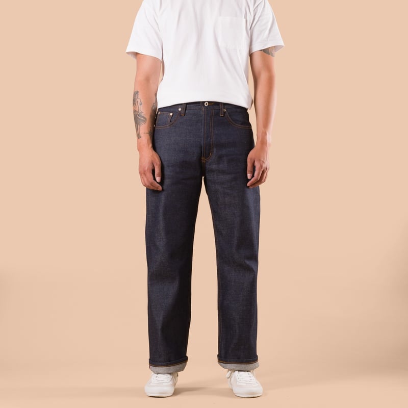 flaneurs NAKED & FAMOUS Dirty Fade Selvedge StrongGuy porté de face