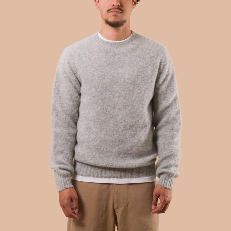 flaneurs pull HARLEY OF SCOTLAND Shaggy Crew Neck Silver front