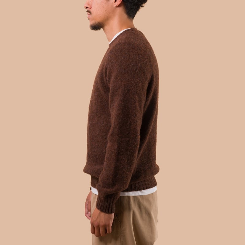 flaneurs pull HARLEY OF SCOTLAND Shaggy Crew Neck Marron side