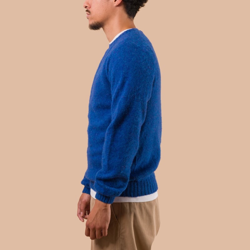 flaneurs pull HARLEY OF SCOTLAND Shaggy Crew Neck Sapphire side