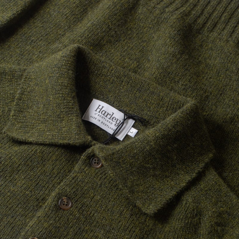 detail HARLEY OF SCOTLAND  Eton Supersoft Wool 3 Button Polo Neck Scots Pine (2)