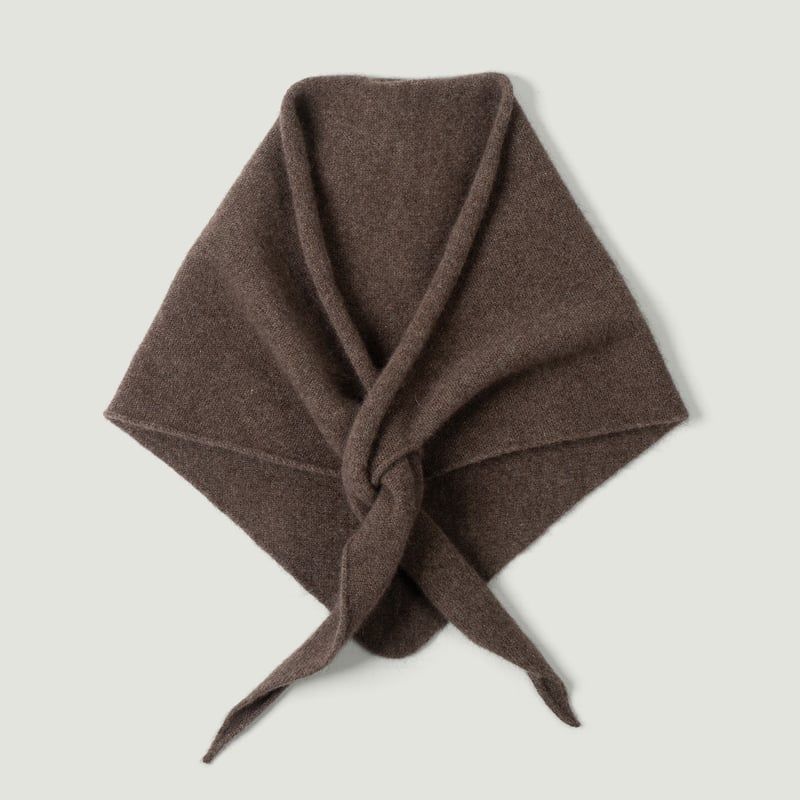 flaneurs Mackie bandana Ardmhor Triangle Hole Scarf brown vignette